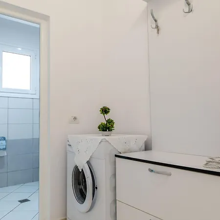 Apartment Margarita Ksamil